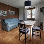 شقة Casa Cesi 2, Luminoso Bilocale Con Giardino بورمْيو